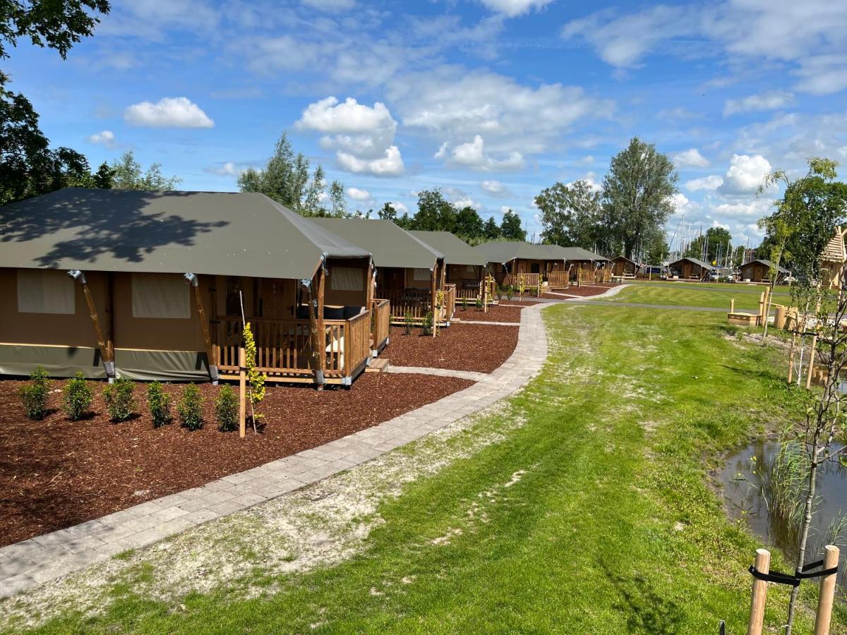 Waterherberg It Beaken Heeg Exterior photo