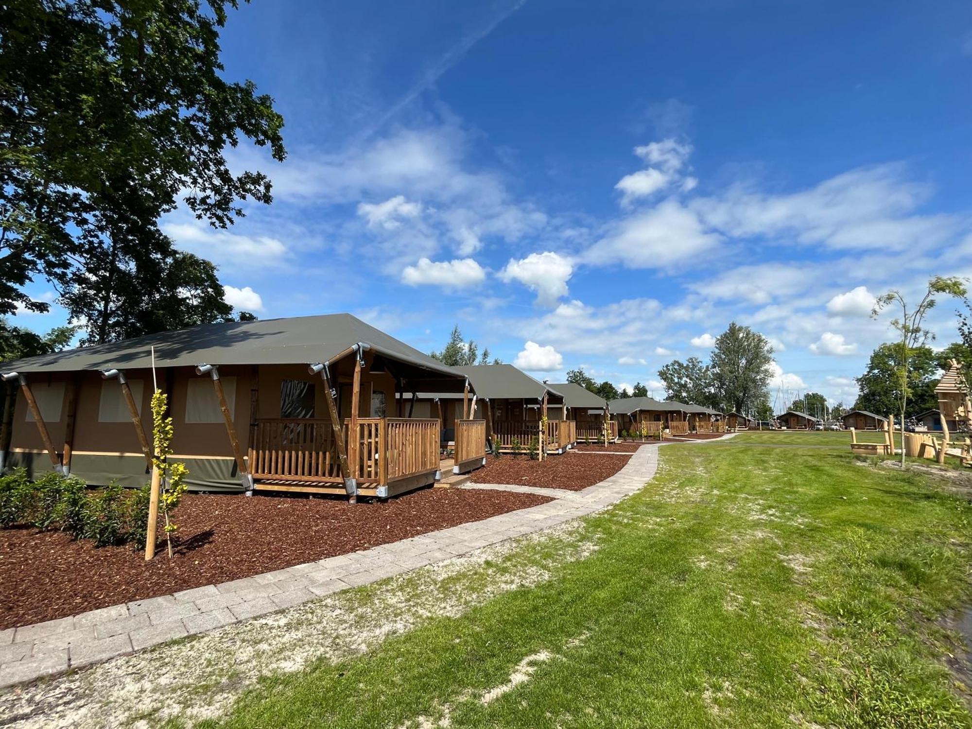 Waterherberg It Beaken Heeg Exterior photo